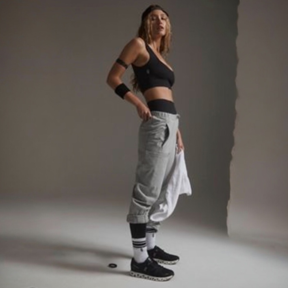 Free People Hot Shot Pants In Heather Grey - Picture 2 of 8